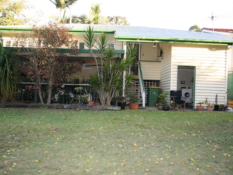 10 Wattle Street, North Booval QLD 4304