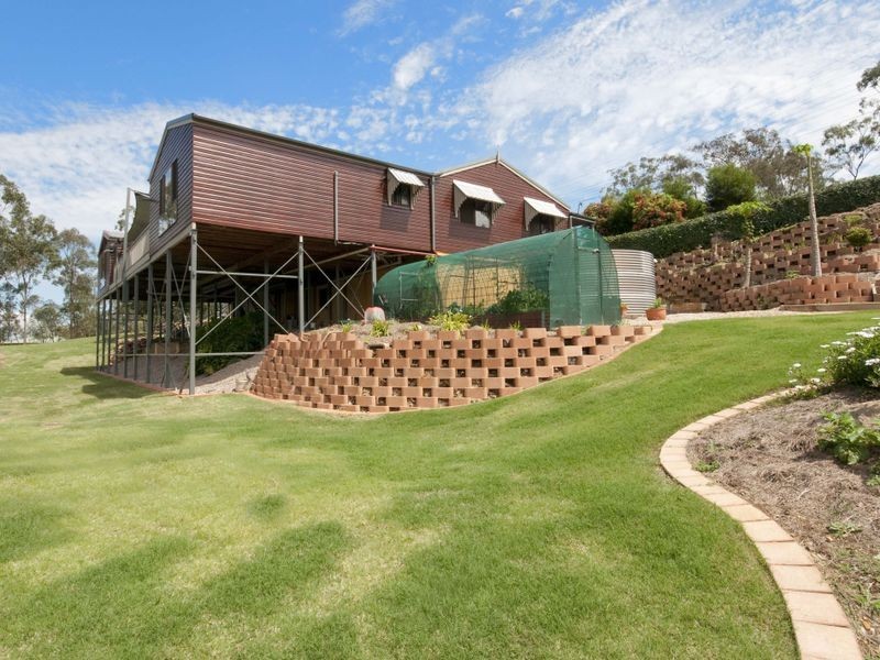 228 Blackwall Road, Chuwar QLD 4306