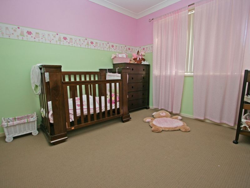 13 Harwood Street, Kensington Grove QLD 4341