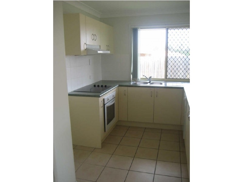 1 Kathleen Place, Yamanto QLD 4305