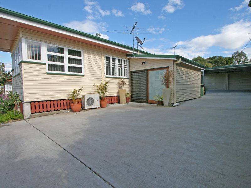 37 Easton Street, Silkstone QLD 4304