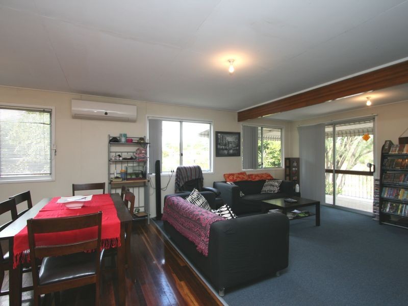 9 Ash Street, Yamanto QLD 4305