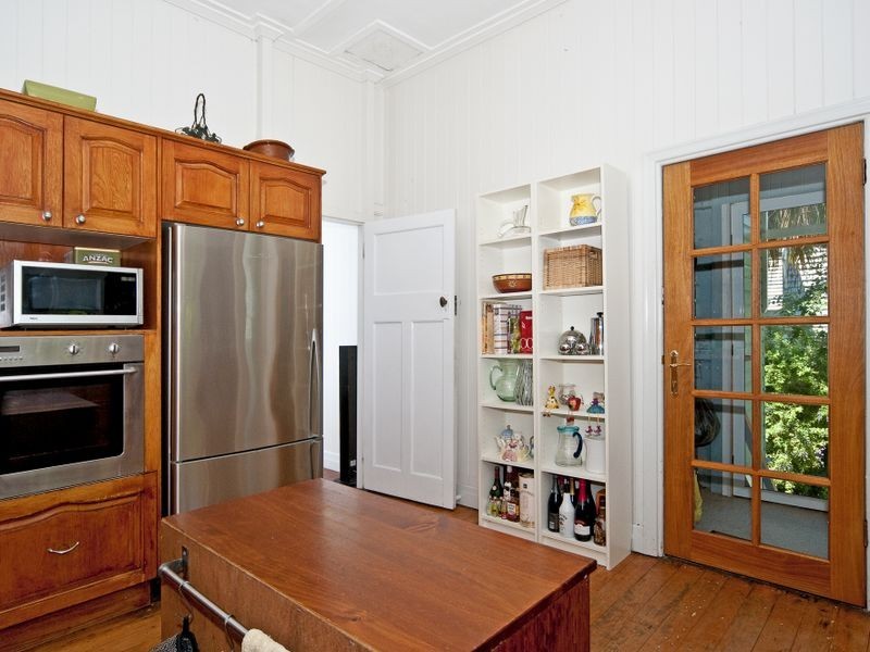 10 View Street, Woodend QLD 4305