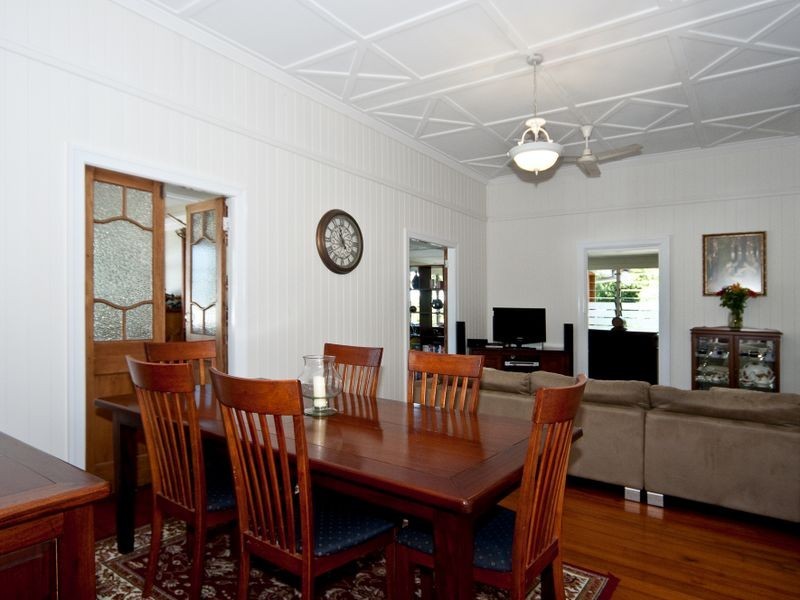 10 View Street, Woodend QLD 4305