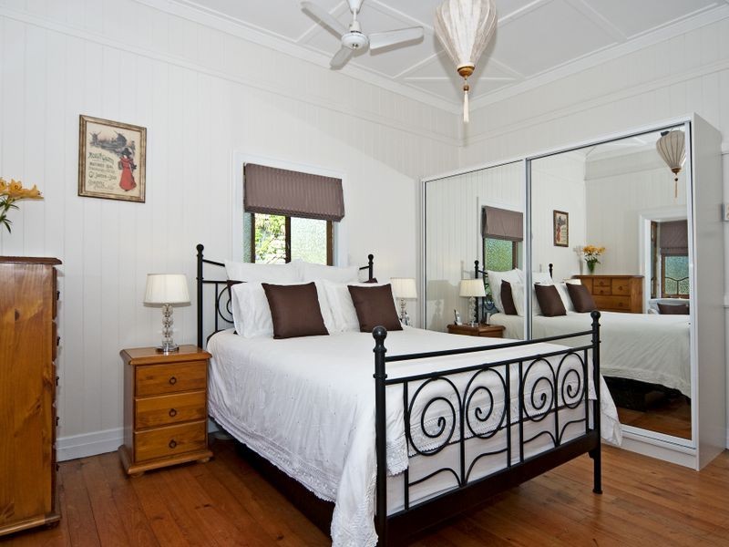 10 View Street, Woodend QLD 4305