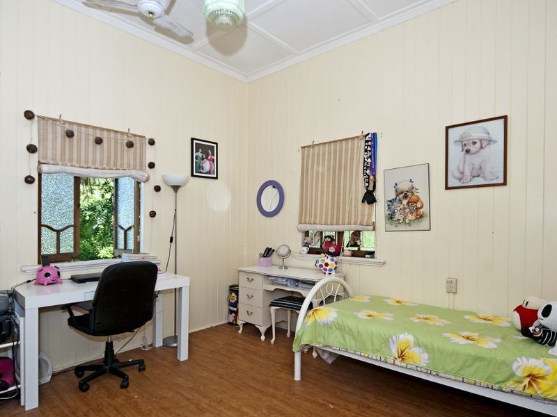 10 View Street, Woodend QLD 4305