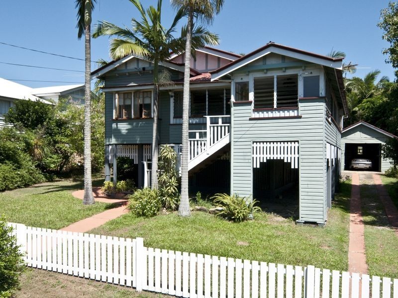 10 View Street, Woodend QLD 4305