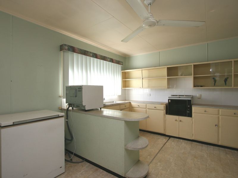 5 Earl Street, Dinmore QLD 4303