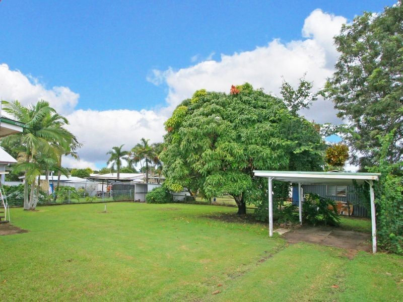 27 Dell Street, Eastern Heights QLD 4305