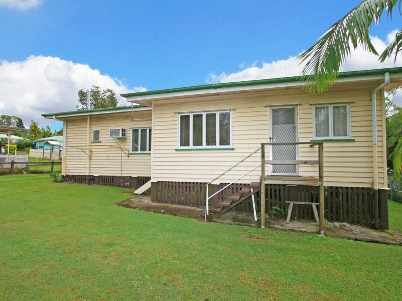 27 Dell Street, Eastern Heights QLD 4305