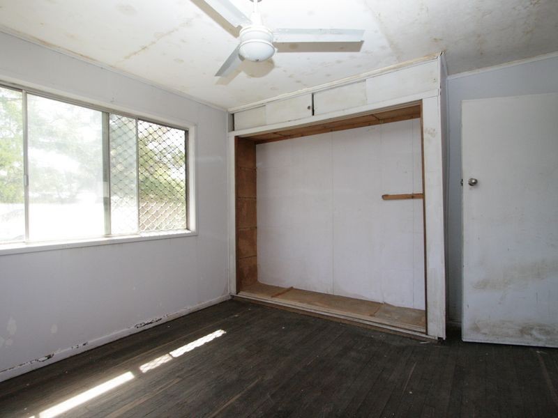 77 Jacaranda Street, East Ipswich QLD 4305