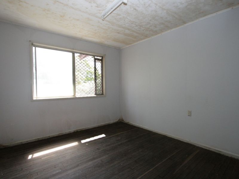 77 Jacaranda Street, East Ipswich QLD 4305