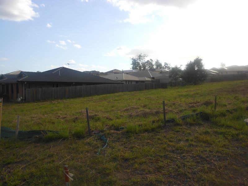 2 Kate Court, Chuwar QLD 4306