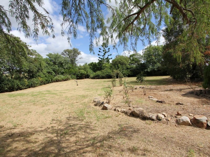 113 Lindemans Road, Lowood QLD 4311