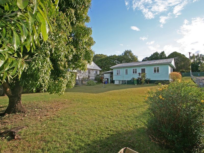 80 Whitehill Road, Eastern Heights QLD 4305