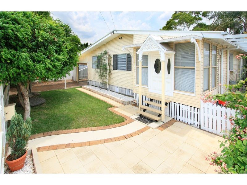 247 Whitehill Road, Raceview QLD 4305