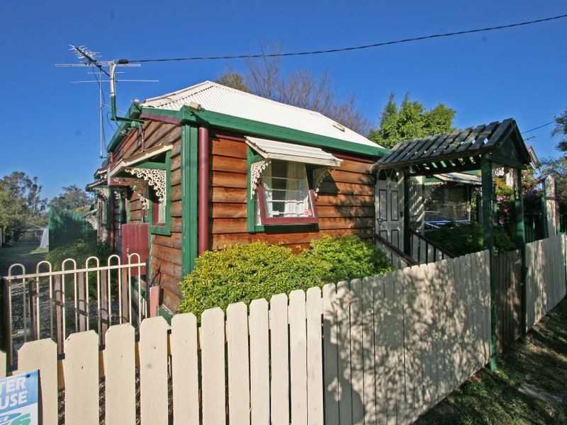 26 Davidson Street, Basin Pocket QLD 4305