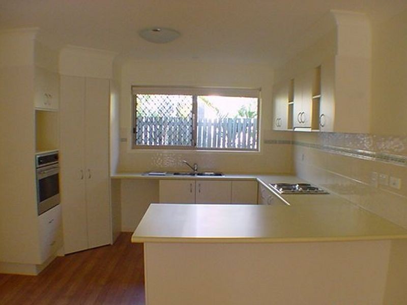 Flinders View QLD 4305