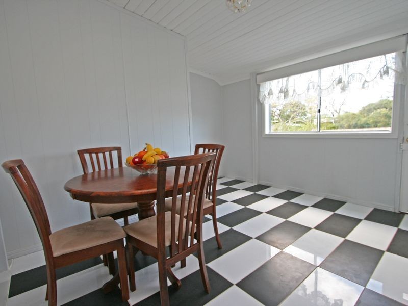 25 Alexandra Street, Booval QLD 4304