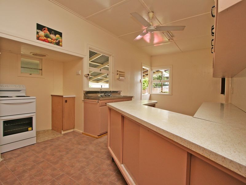 125 Jacaranda Street, North Booval QLD 4304