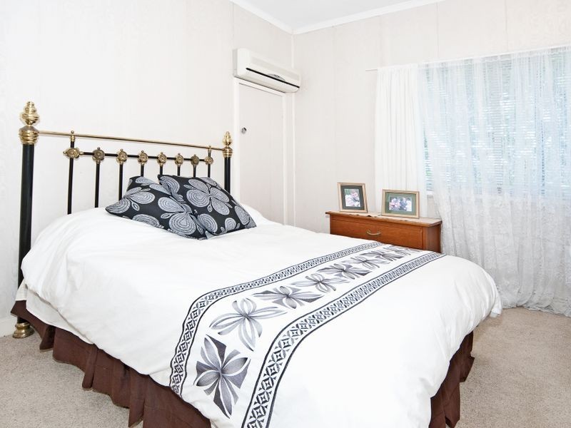 7 Lloyd George Street, Eastern Heights QLD 4305