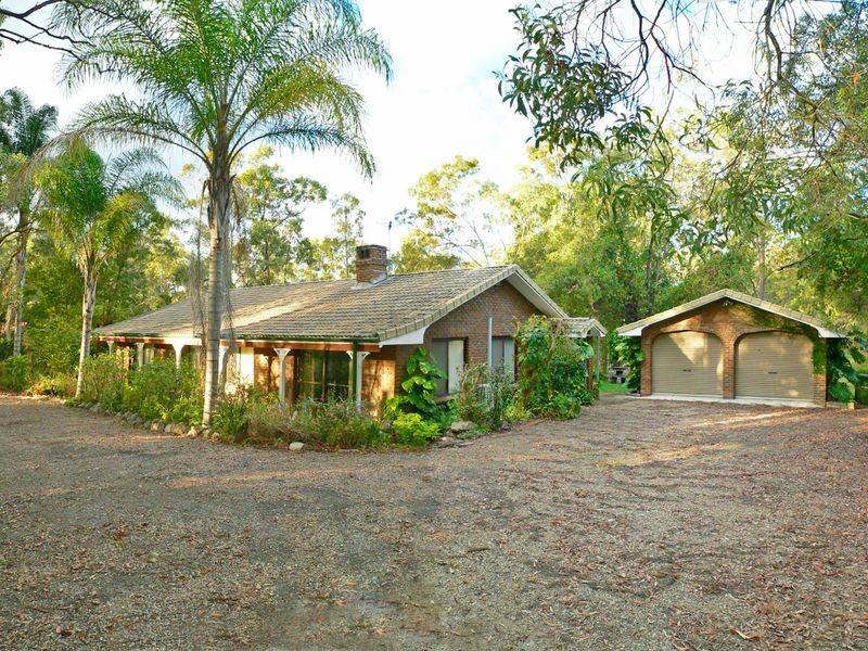 33 Oxley Drive, Barellan Point QLD 4306