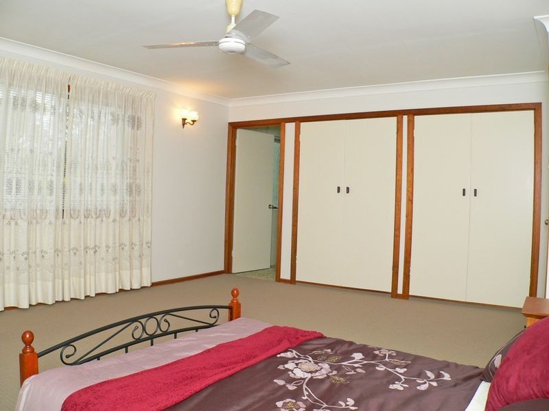 33 Oxley Drive, Barellan Point QLD 4306