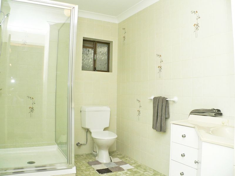 33 Oxley Drive, Barellan Point QLD 4306