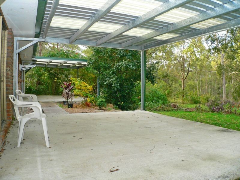 33 Oxley Drive, Barellan Point QLD 4306