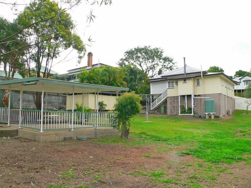 9 Birdwood Street, North Ipswich QLD 4305