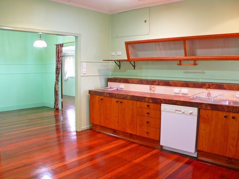 9 Birdwood Street, North Ipswich QLD 4305