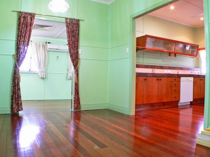 9 Birdwood Street, North Ipswich QLD 4305