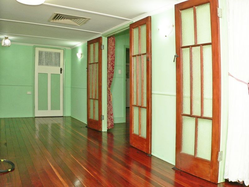 9 Birdwood Street, North Ipswich QLD 4305