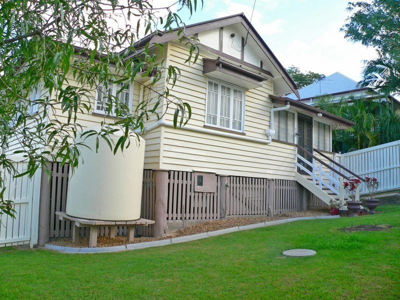 9 Birdwood Street, North Ipswich QLD 4305