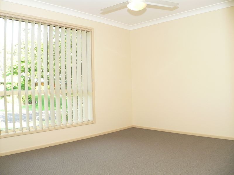 11 Edith Drive, North Ipswich QLD 4305