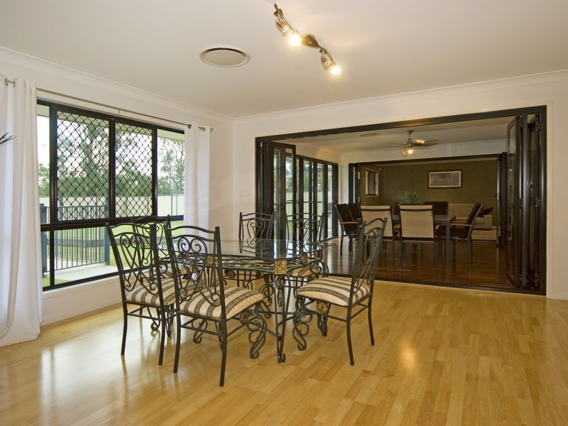 1 Glencoe Place, Thagoona QLD 4306