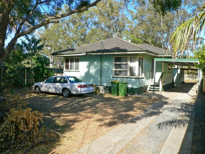 24 Larsen Street, Leichhardt QLD 4305