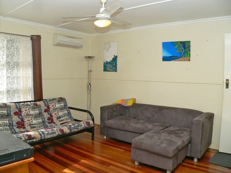 24 Larsen Street, Leichhardt QLD 4305