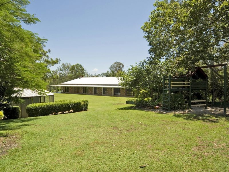 144 Skyline Drive, Kholo QLD 4306
