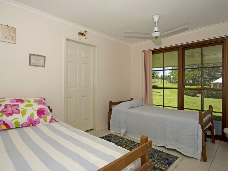144 Skyline Drive, Kholo QLD 4306