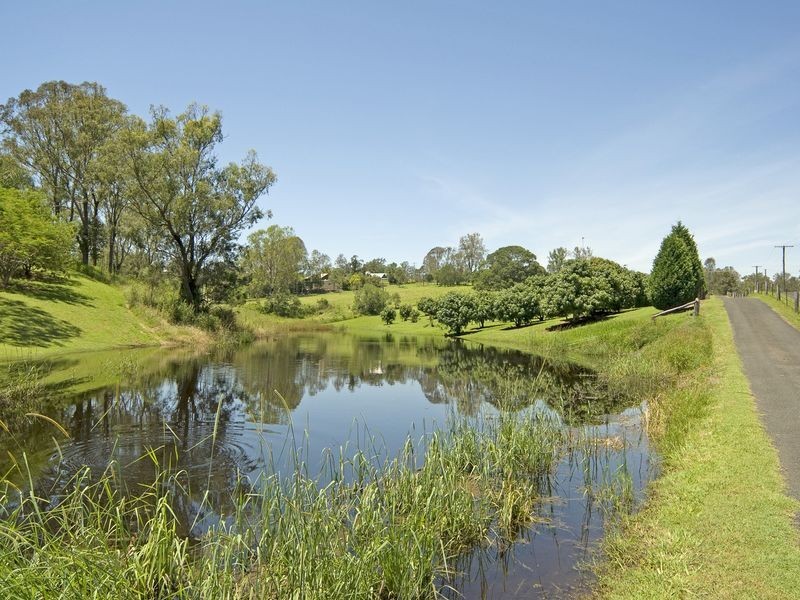 144 Skyline Drive, Kholo QLD 4306