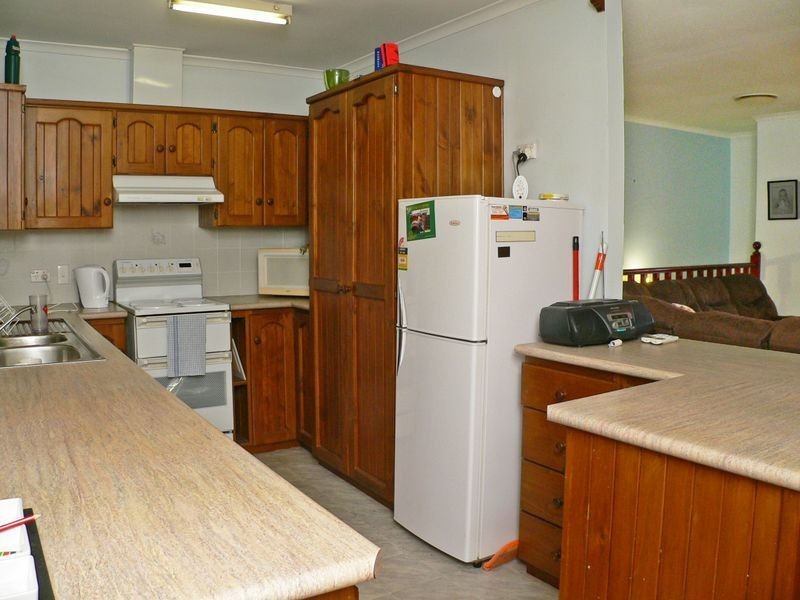 5 Darzee Street, Brassall QLD 4305