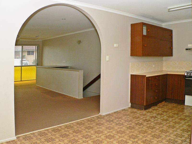 6 Ironbark Crescent, Raceview QLD 4305