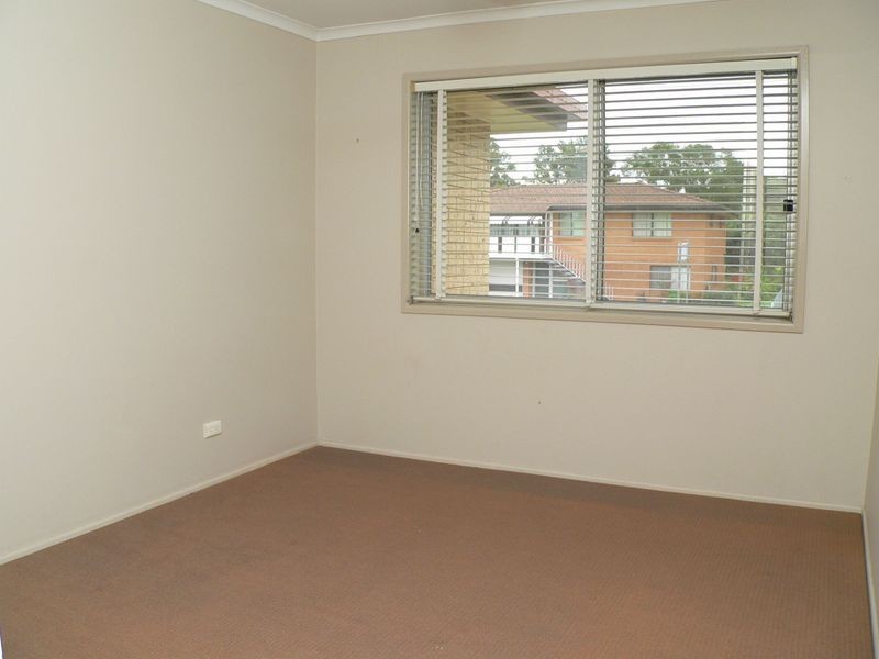 6 Ironbark Crescent, Raceview QLD 4305