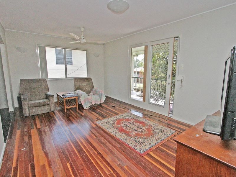 16 Prunda Parade, Raceview QLD 4305