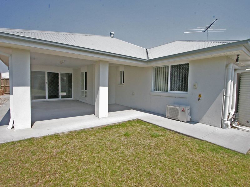 9 Satinash Way, Flinders View QLD 4305