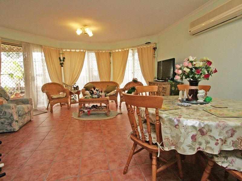 45 Discovery Street, Flinders View QLD 4305