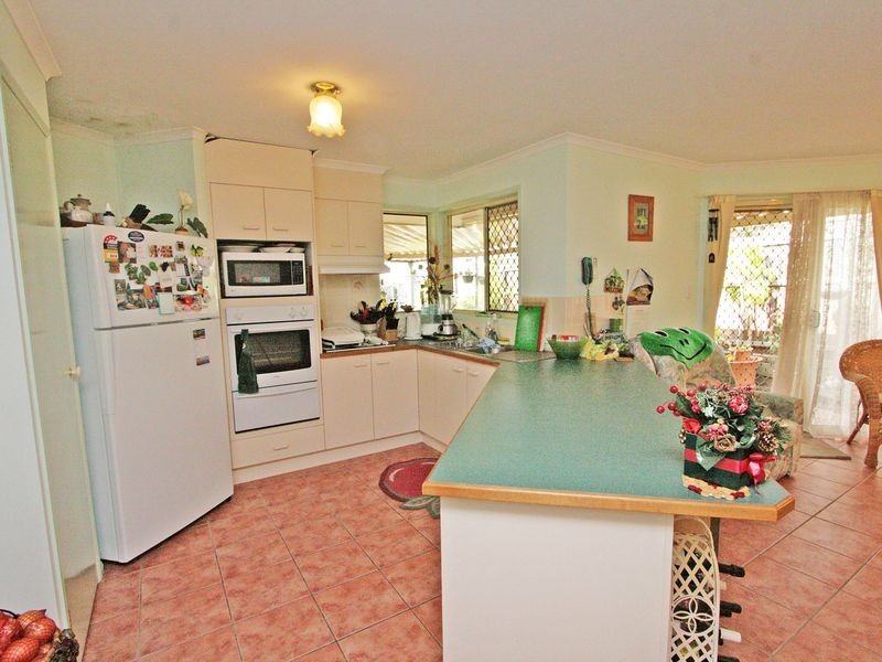 45 Discovery Street, Flinders View QLD 4305