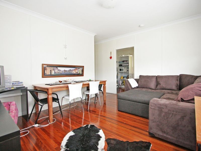 35 John Street, Bundamba QLD 4304