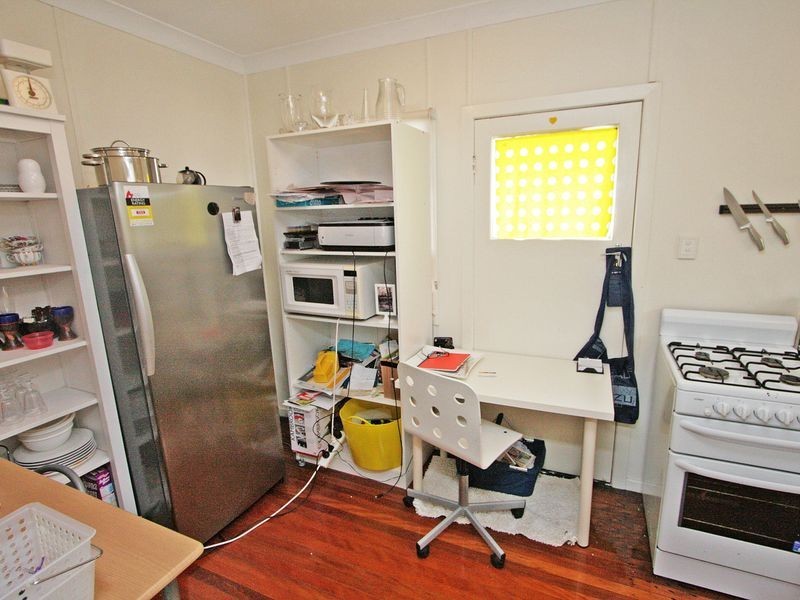 35 John Street, Bundamba QLD 4304